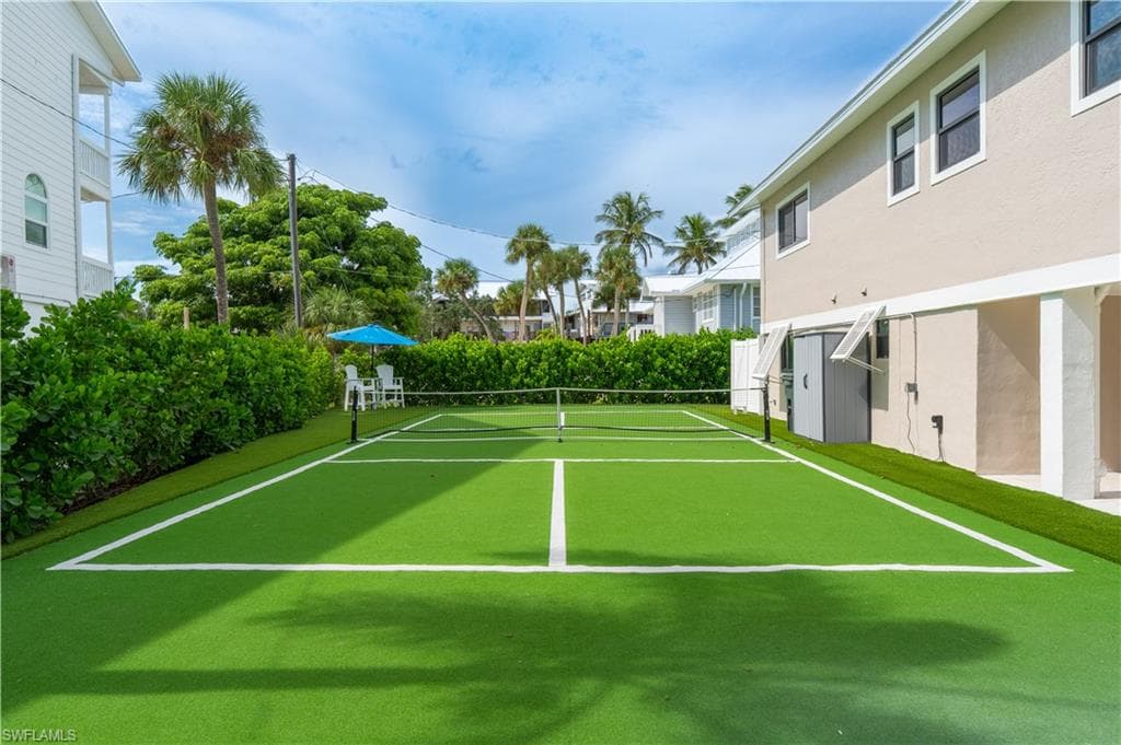 205 Bayview AVE, FORT MYERS BEACH FL 33931-31