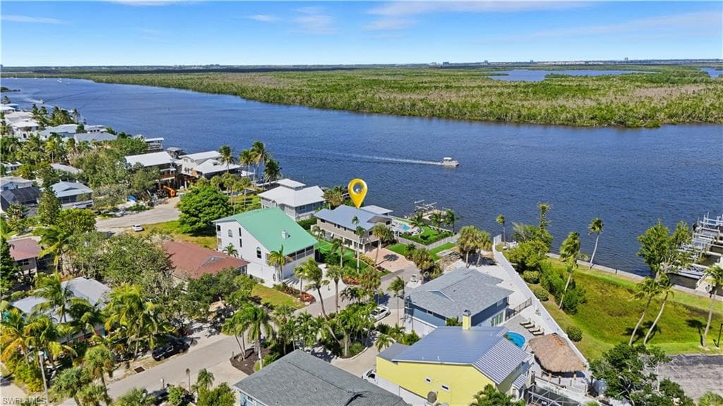 205 Bayview AVE, FORT MYERS BEACH FL 33931-47