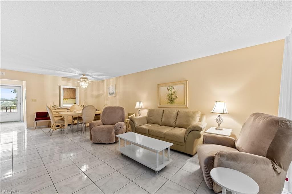 5419 Rattlesnake Hammock RD # 306F, NAPLES FL 34113-9