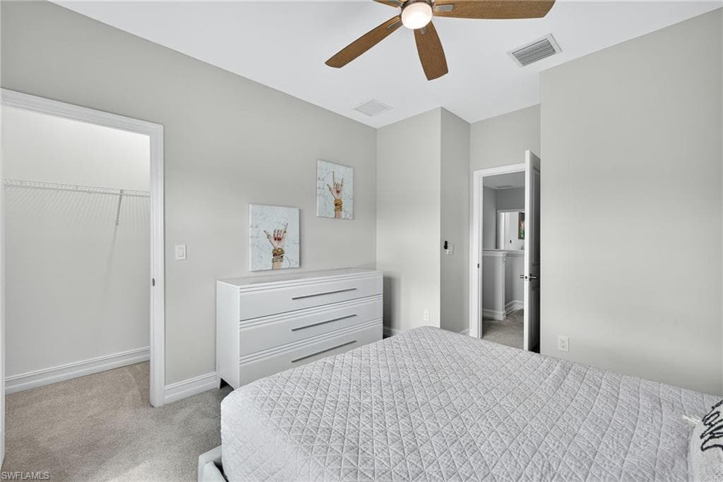 7570 Rockefeller DR, NAPLES FL 34119-17