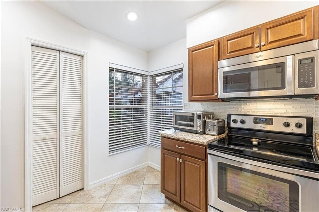 3609 CORINTHIAN WAY, NAPLES FL 34105-5