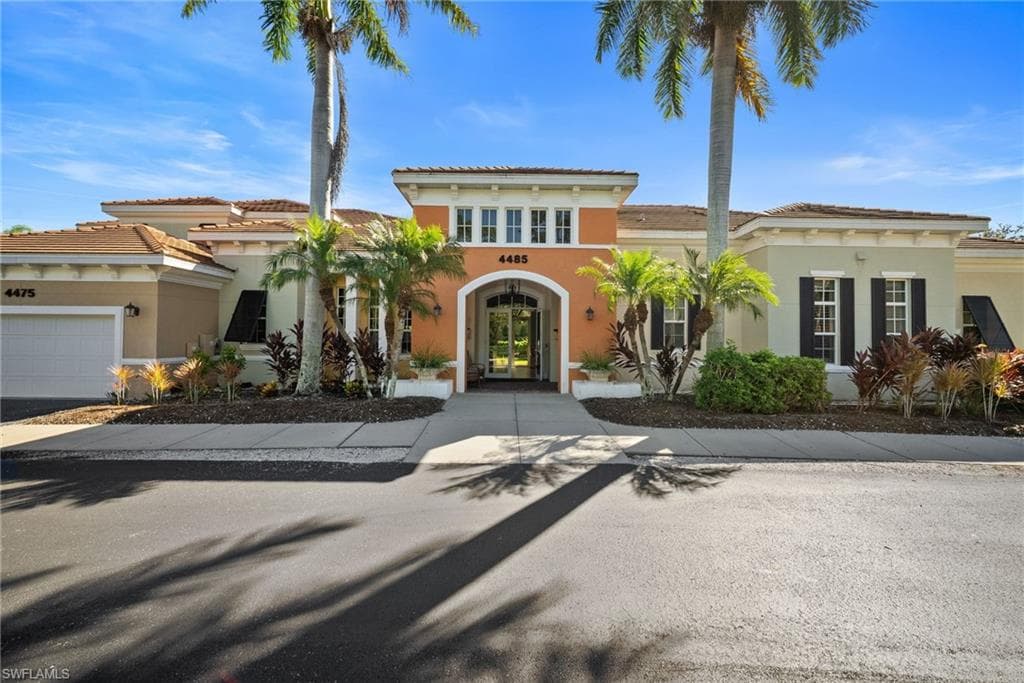 4455 Botanical Place CIR # 405, NAPLES FL 34112-29
