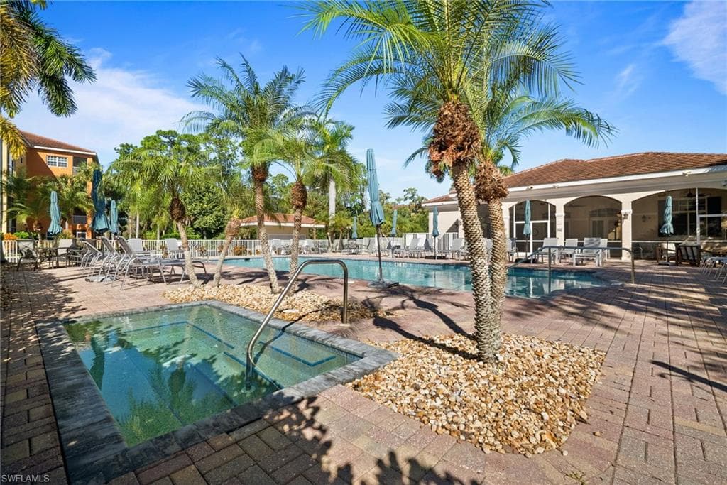 4455 Botanical Place CIR # 405, NAPLES FL 34112-33