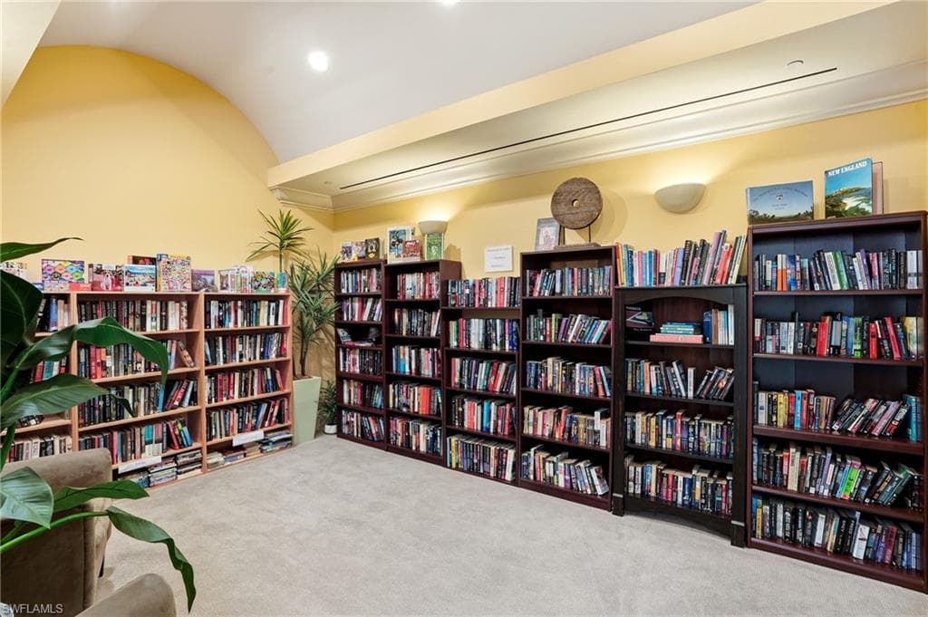 2743 1st ST # 110, FORT MYERS FL 33916-25