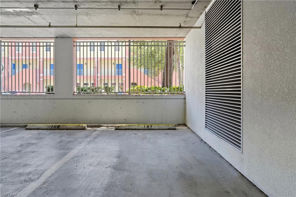 2743 1st ST # 110, FORT MYERS FL 33916-27