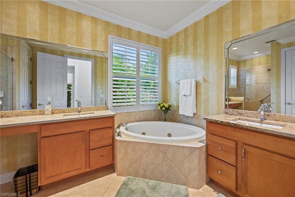 8847 Largo Mar DR, ESTERO FL 33967-19