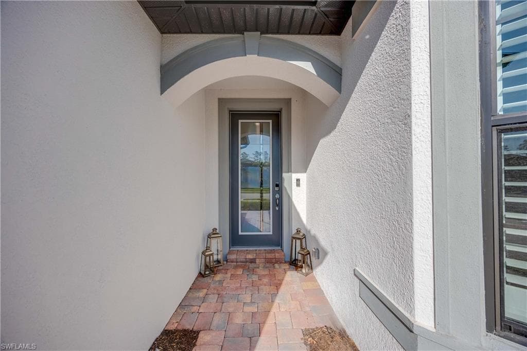 6699 Pennyroyal DR, NAPLES FL 34114-3