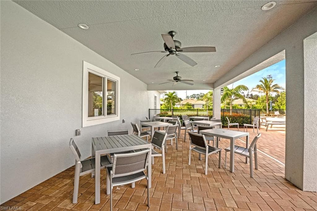 388 GRACE BAY LN, NAPLES FL 34114-29