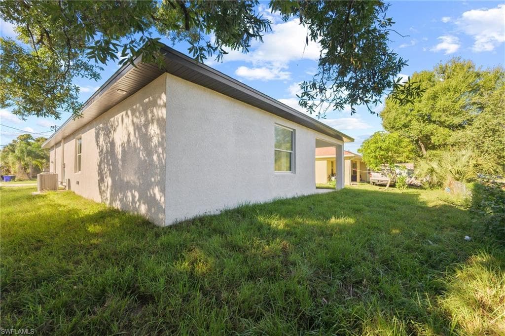 4117 Woodside AVE, FORT MYERS FL 33916-23