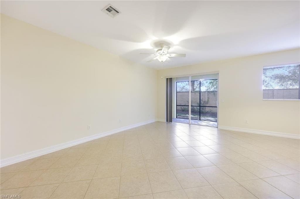 20720 Brassy Pine WAY # 29, ESTERO FL 33928-2
