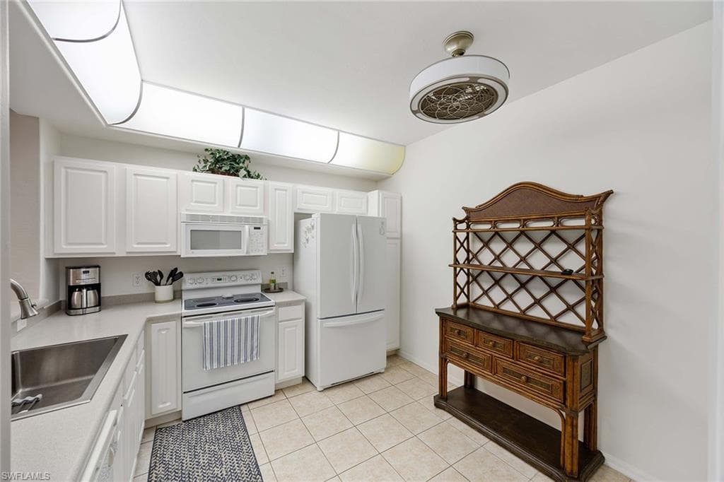 23526 Sandycreek TER # 304, ESTERO FL 34135-12