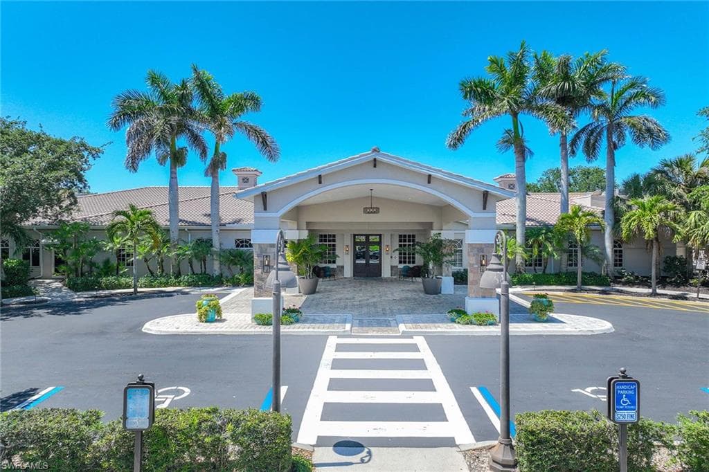 23526 Sandycreek TER # 304, ESTERO FL 34135-31