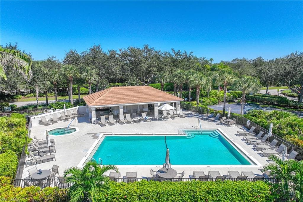 23526 Sandycreek TER # 304, ESTERO FL 34135-28