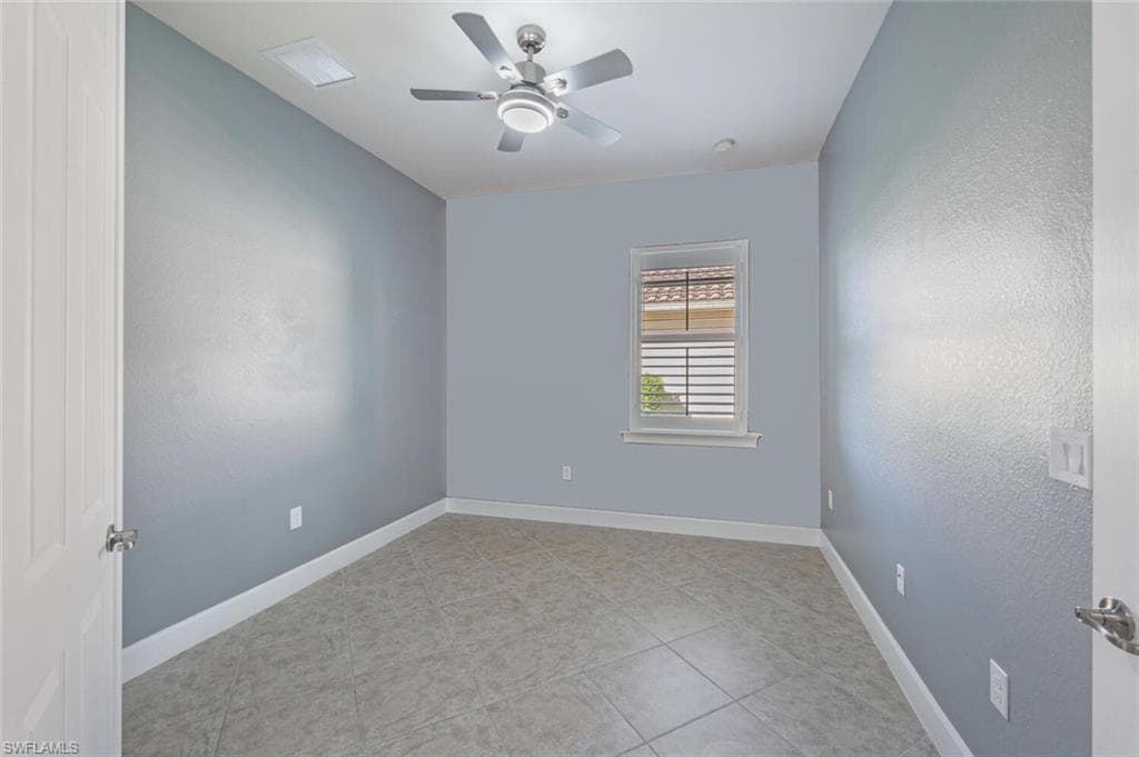 11279 Lithgow LN, FORT MYERS FL 33913-15