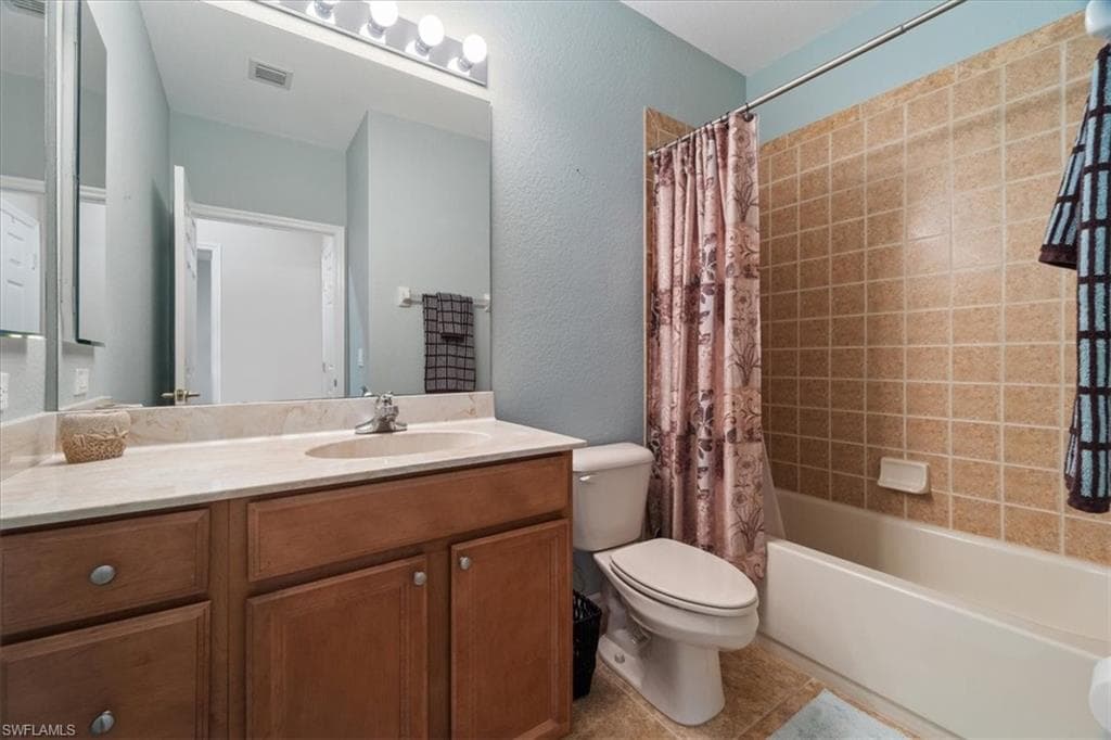 14981 Reflection Key CIR # 322, FORT MYERS FL 33907-12
