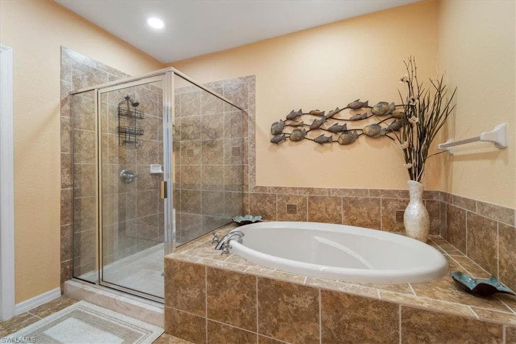 14981 Reflection Key CIR # 322, FORT MYERS FL 33907-13