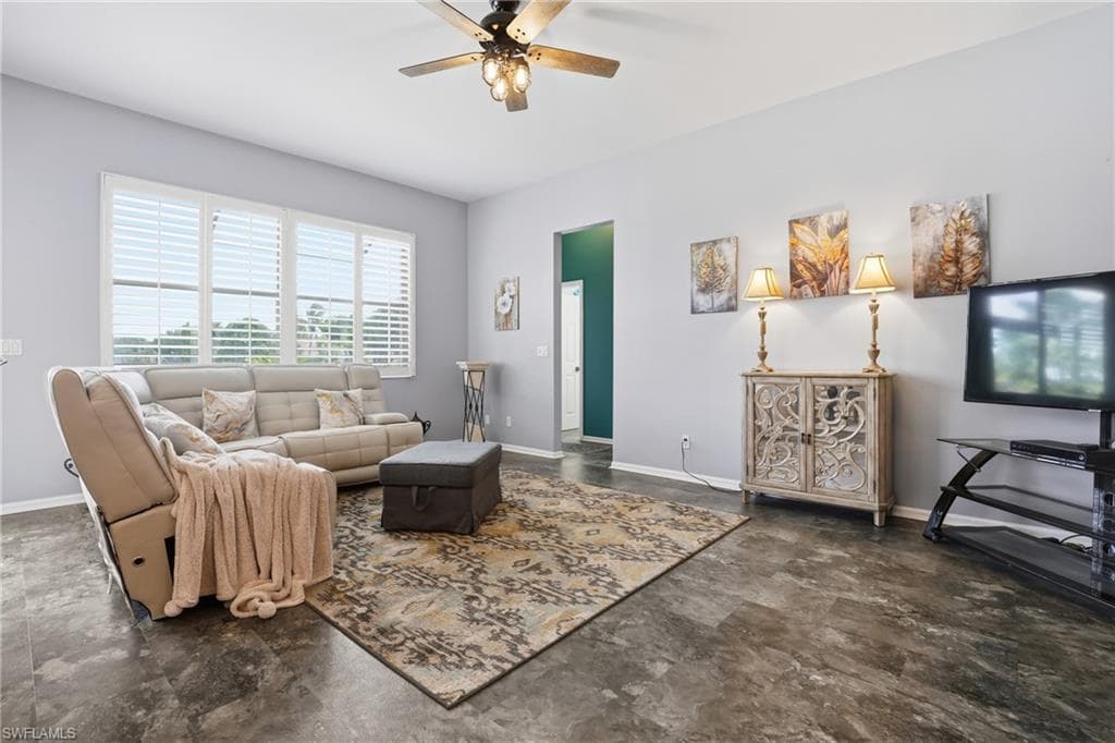 3236 Potomac CT, NAPLES FL 34120-11