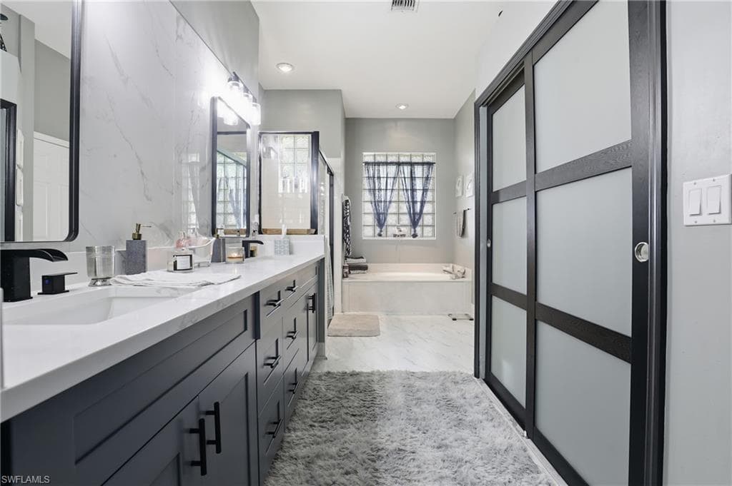 3236 Potomac CT, NAPLES FL 34120-23