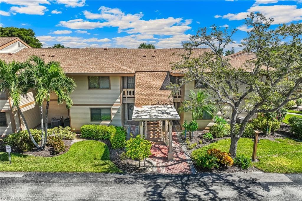 64 4th ST # A201, BONITA SPRINGS FL 34134-20