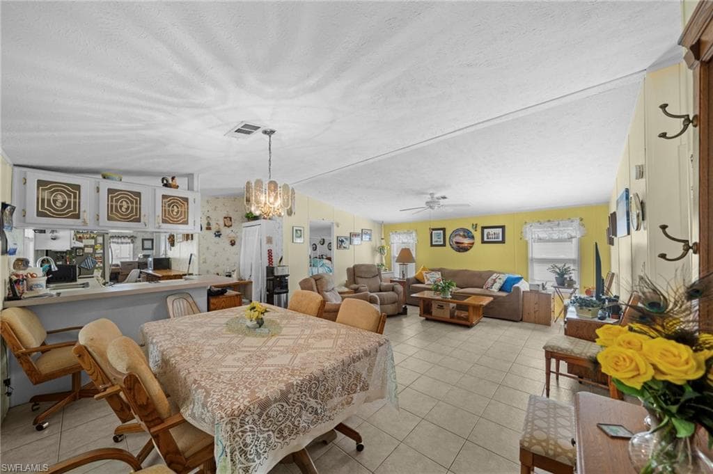 370 Nicklaus BLVD, NORTH FORT MYERS FL 33903-6