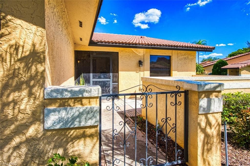 5368 Council LN, FORT MYERS FL 33907-1