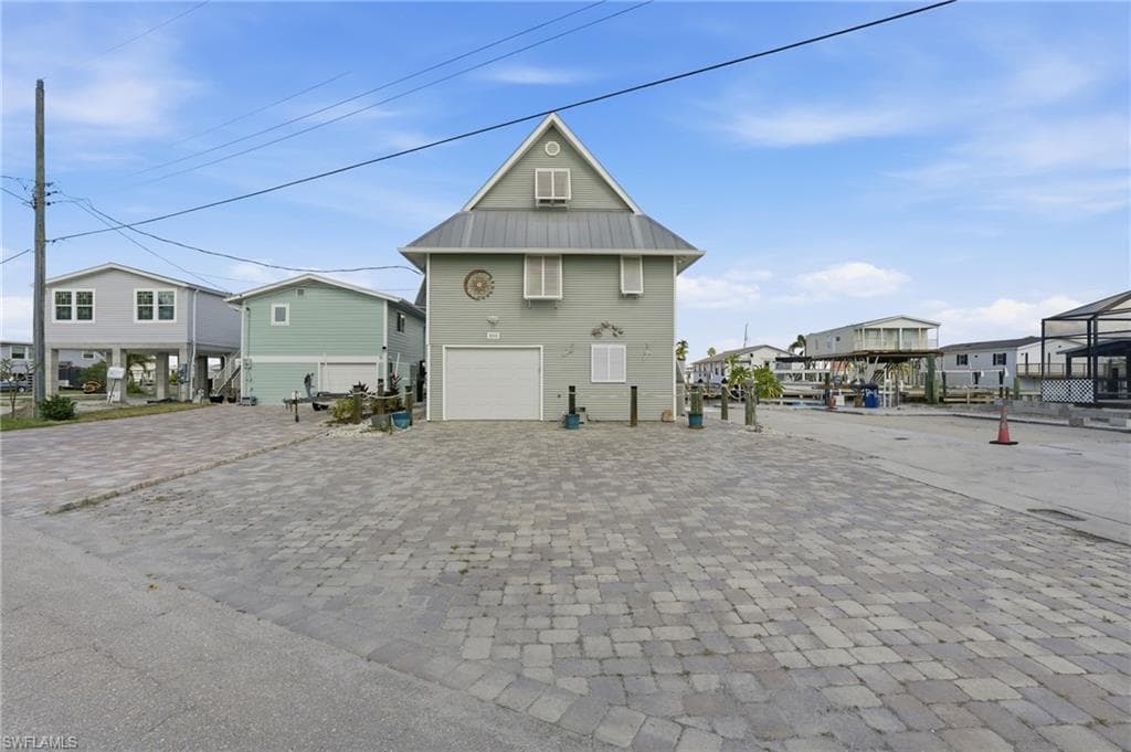 850 Oak ST, FORT MYERS BEACH FL 33931-28