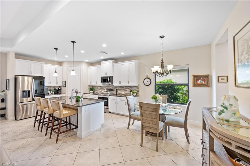 3585 Canopy CIR, NAPLES FL 34120-26