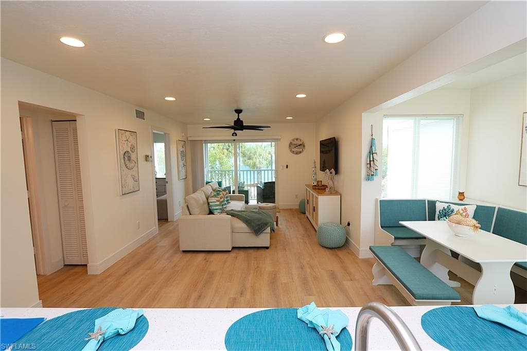 2235 San Marco RD # 204, MARCO ISLAND FL 34145-15