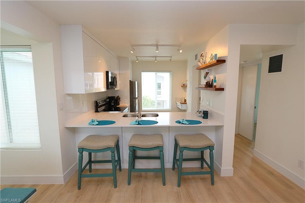 2235 San Marco RD # 204, MARCO ISLAND FL 34145-9