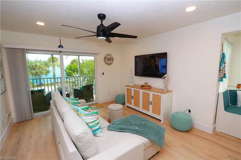 2235 San Marco RD # 204, MARCO ISLAND FL 34145-3