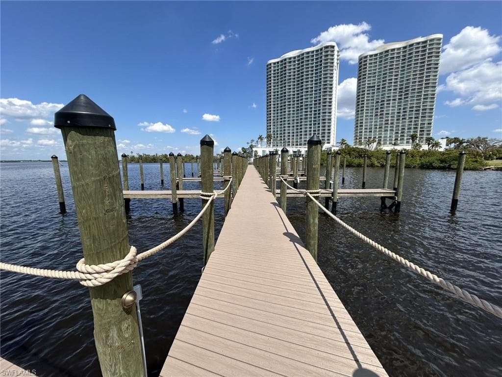2885 Palm Beach BLVD # 103, FORT MYERS FL 33916-1