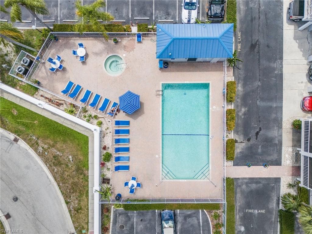 2885 Palm Beach BLVD # 103, FORT MYERS FL 33916-6
