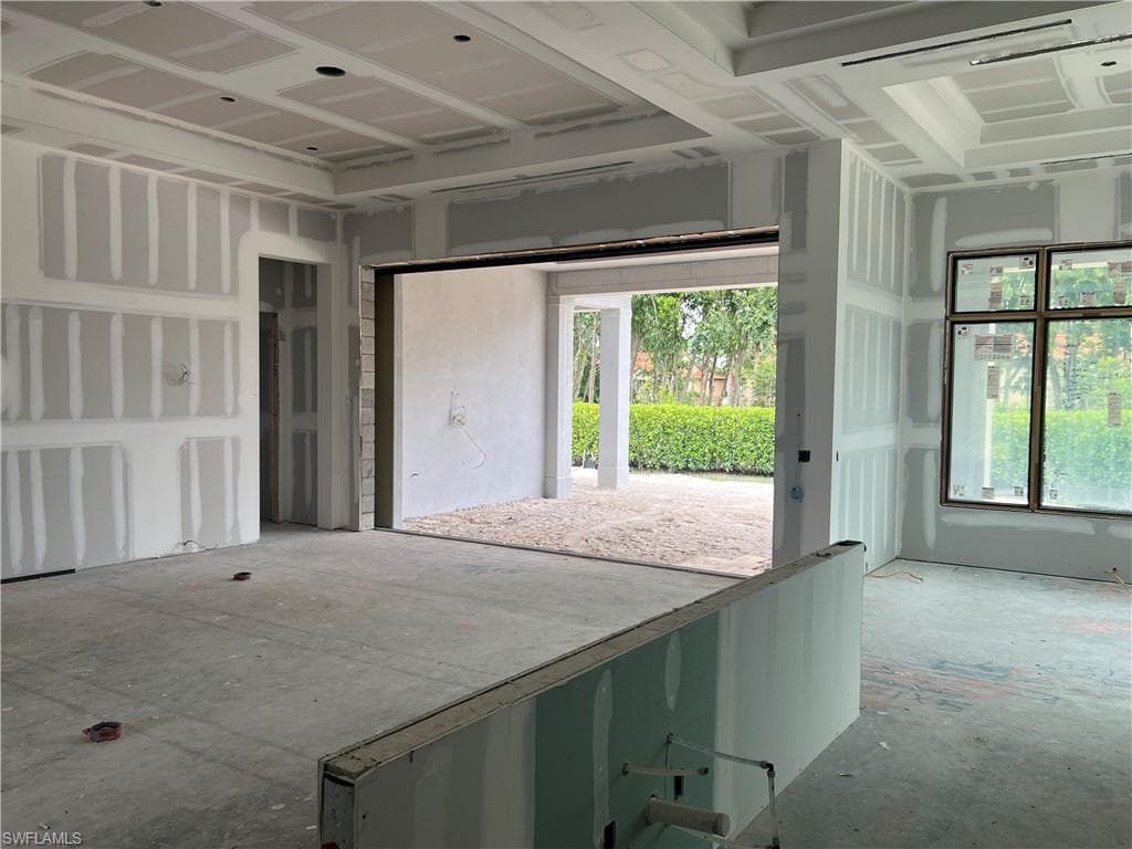 6654 Palisades AVE, NAPLES FL 34109-6