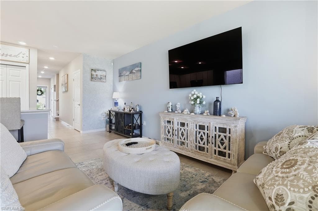 15388 Wildflower CIR, NAPLES FL 34119-8