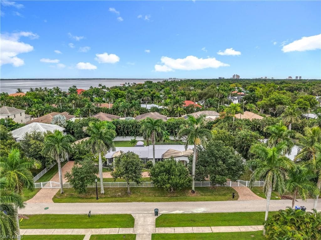 1325 Caloosa Vista RD, FORT MYERS FL 33901-1