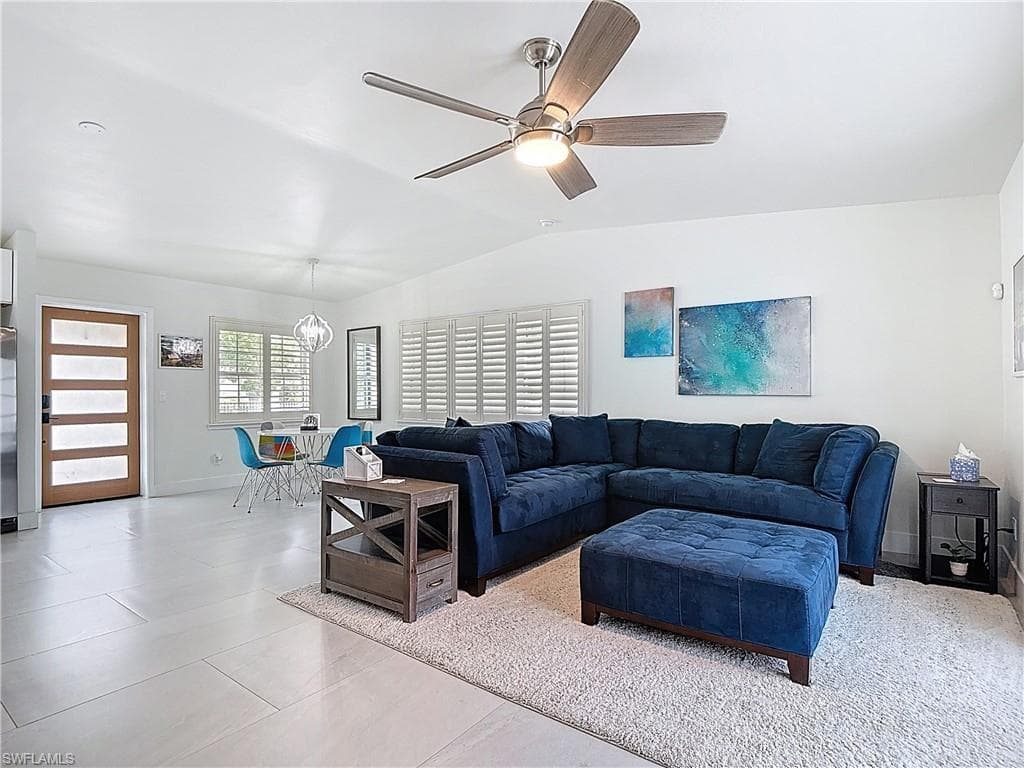 1325 Caloosa Vista RD, FORT MYERS FL 33901-40