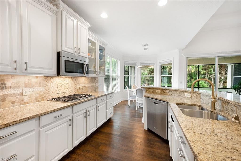 12771 Aviano DR-16