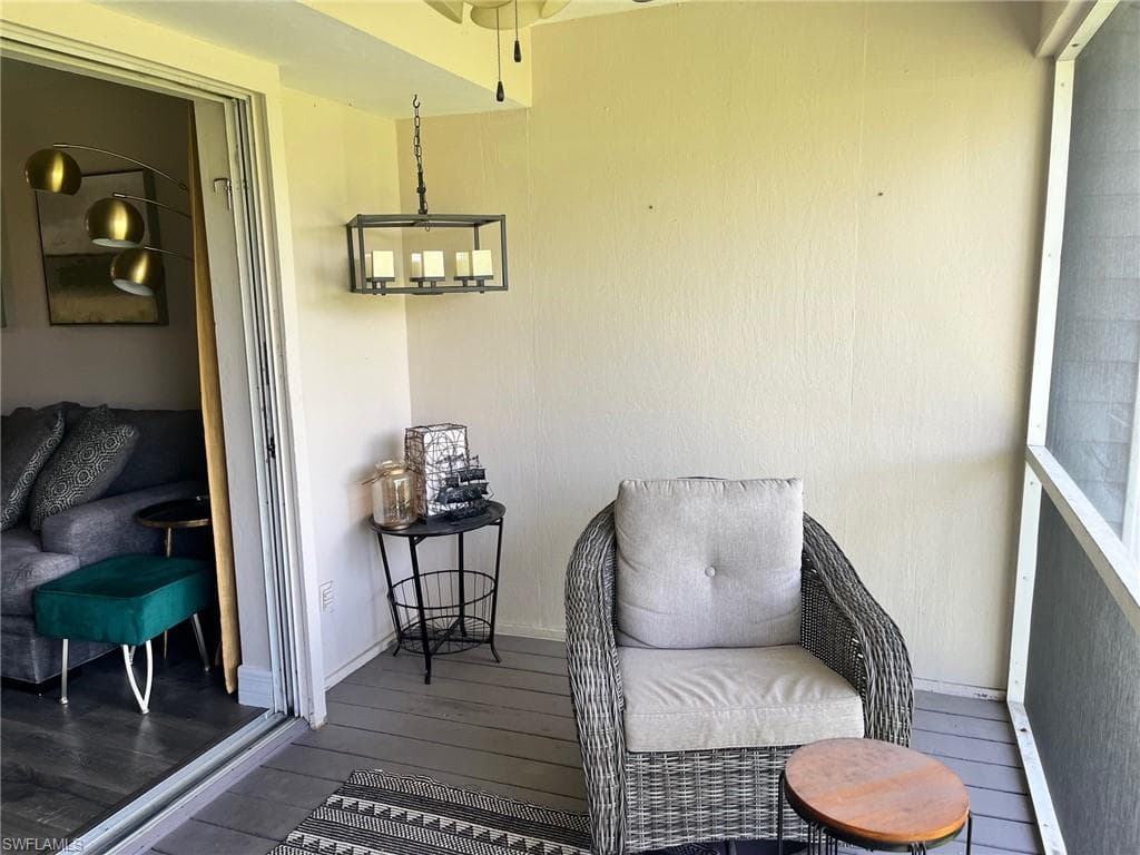 6156 Lake Front DR, FORT MYERS FL 33908-7