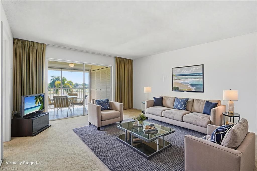 5451 Rattlesnake Hamm RD # 305, NAPLES FL 34113-2