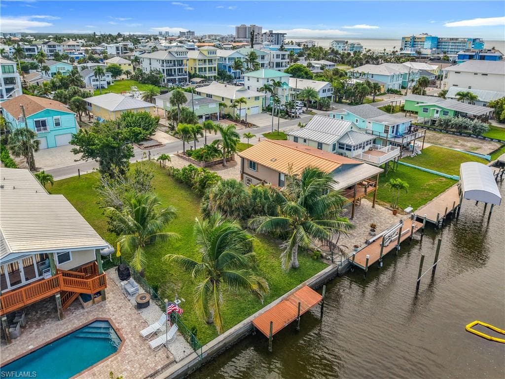 219 Primo DR, FORT MYERS BEACH FL 33931-17
