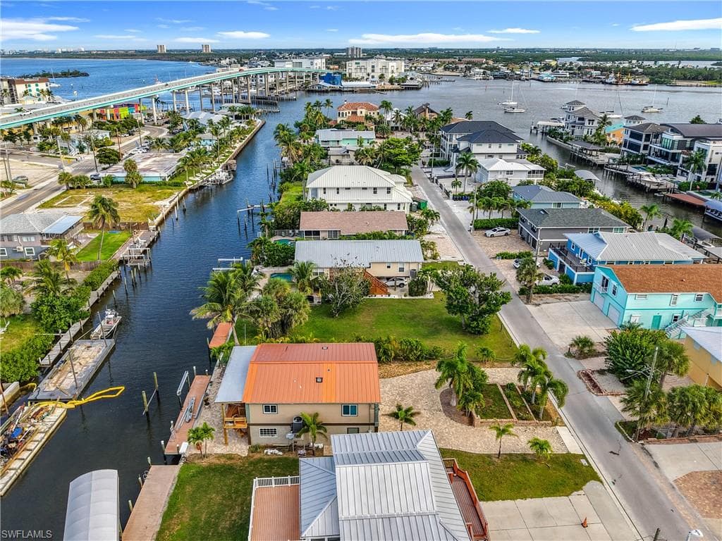 219 Primo DR, FORT MYERS BEACH FL 33931-28