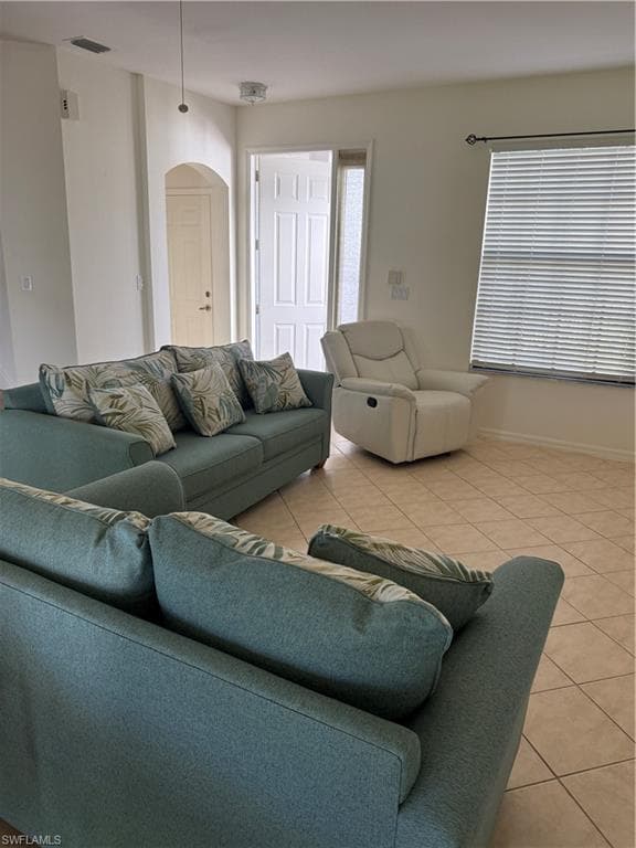 15155 Summit Place CIR # 232, NAPLES FL 34119-16