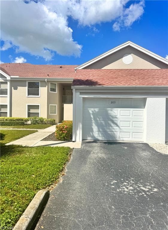 9852 Luna CIR # B203, NAPLES FL 34109-2