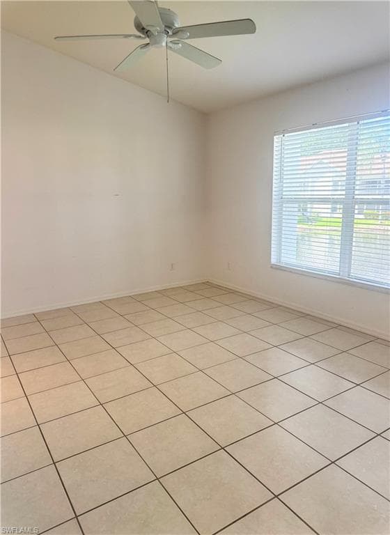 9852 Luna CIR # B203, NAPLES FL 34109-9