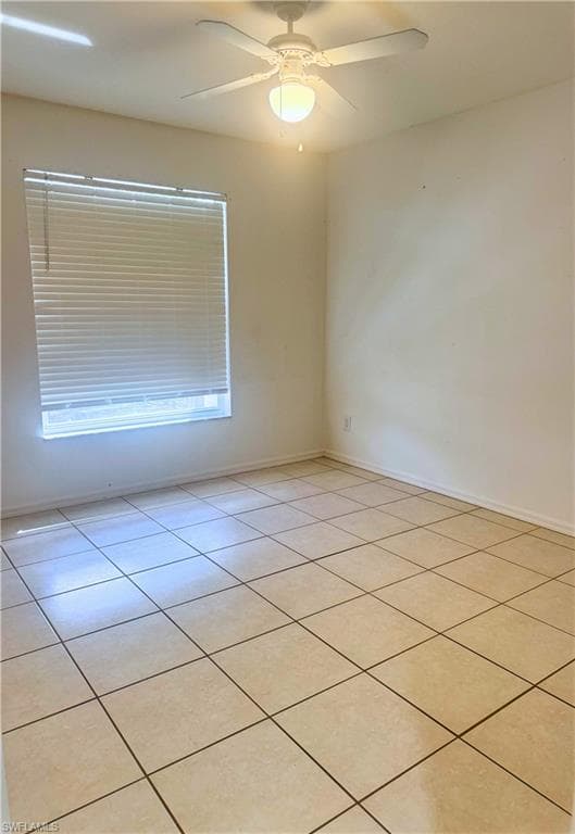 9852 Luna CIR # B203, NAPLES FL 34109-13