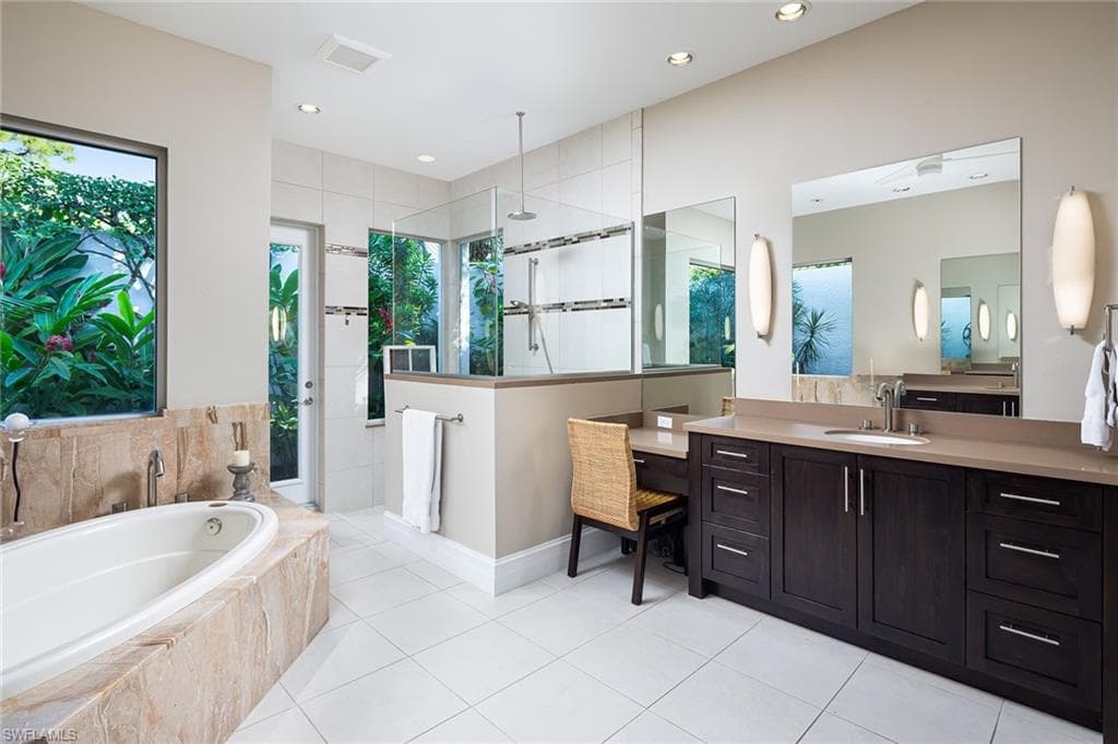 11617 Useppa CT, NAPLES FL 34110-19