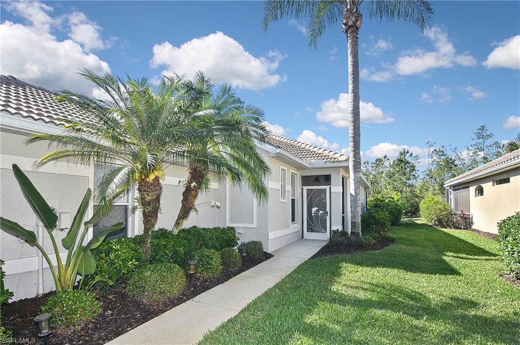 8156 Woodridge Pointe DR, FORT MYERS FL 33912-2