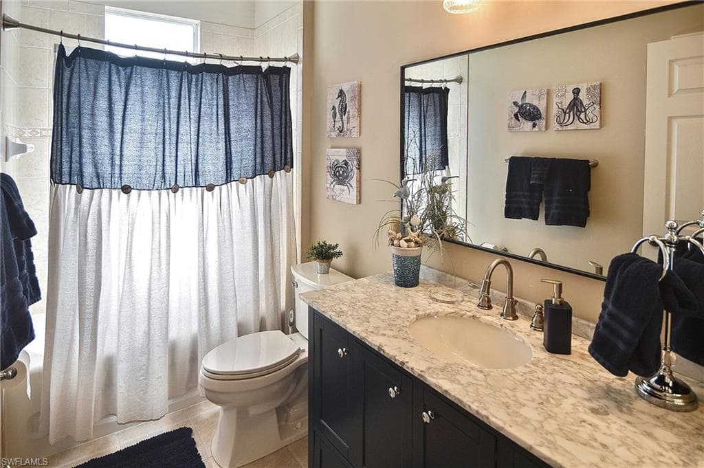 8156 Woodridge Pointe DR, FORT MYERS FL 33912-8