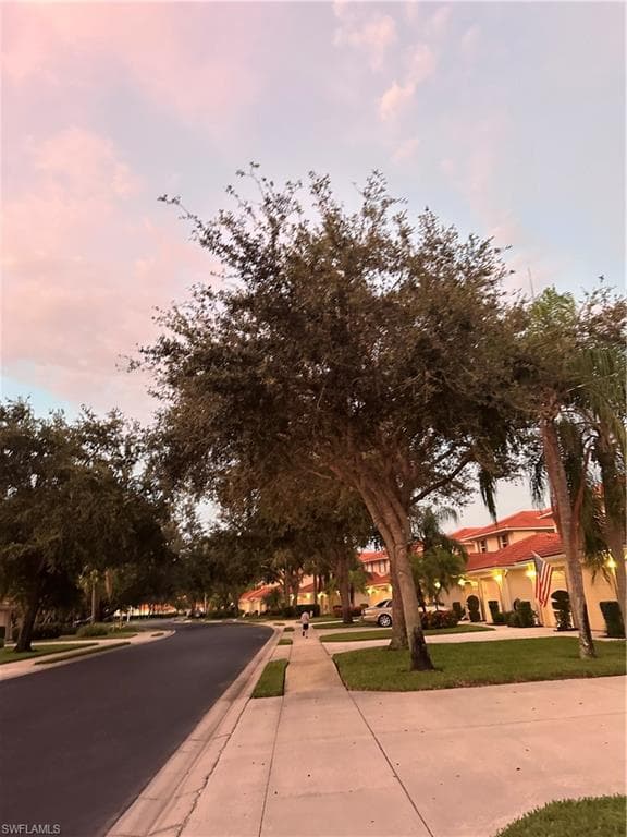 321 Robin Hood CIR # 201, NAPLES FL 34104-22