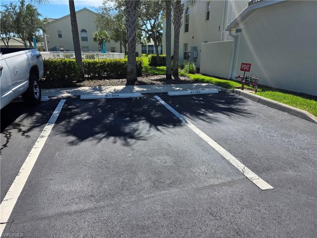 4940 Cougar CT S # 5, NAPLES FL 34109-18